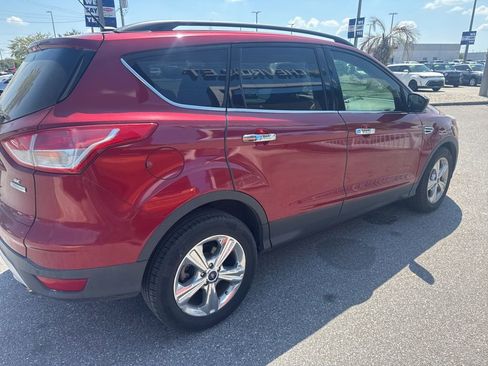 Used 2014 Ford Escape SE w/ Equipment Group 201A image 3