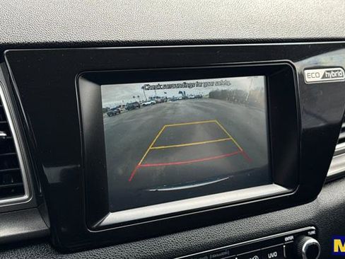 Used 2019 Kia Niro LX image 22