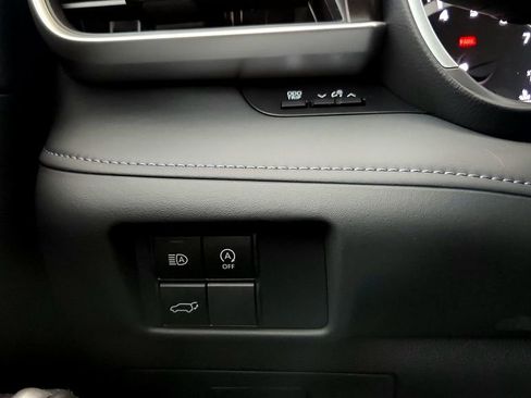 Certified 2024 Toyota Highlander XLE AWD/4WD image 29