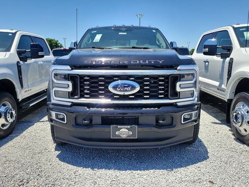 New 2026 Ford F450 Platinum w/ Platinum Plus Package AWD/4WD image 2