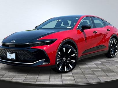 Used 2024 Toyota Crown Platinum