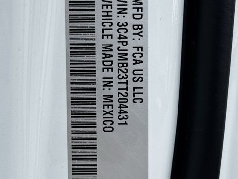 New 2026 Jeep Cherokee Laredo AWD/4WD image 22