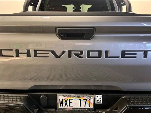 Used 2023 Chevrolet Colorado Trail Boss AWD/4WD image 31