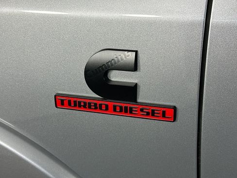 Used 2023 RAM 2500 Limited AWD/4WD image 28