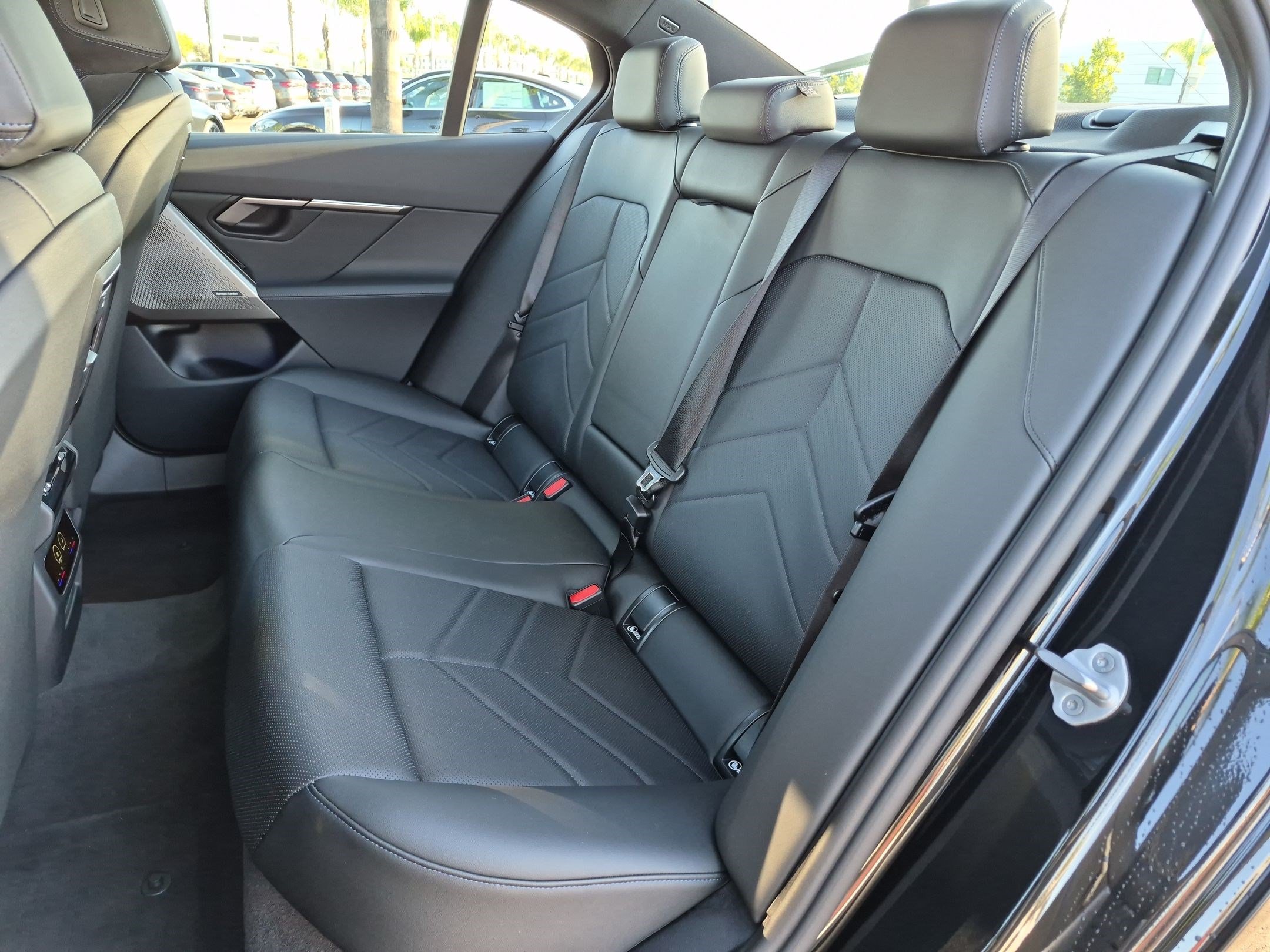 Used 2026 BMW i5 eDrive40 w/ M Sport Package AWD/4WD image 31
