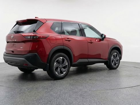 Used 2025 Nissan Rogue SV AWD/4WD image 9