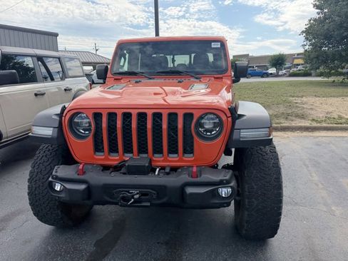 Used 2020 Jeep Gladiator Rubicon AWD/4WD image 2