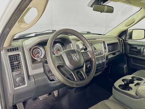 Used 2016 RAM 1500 ST w/ SXT Appearance Group image 9