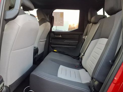 Used 2024 Toyota Tacoma TRD Sport image 10