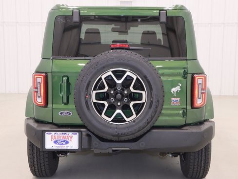 New 2025 Ford Bronco Outer Banks image 7