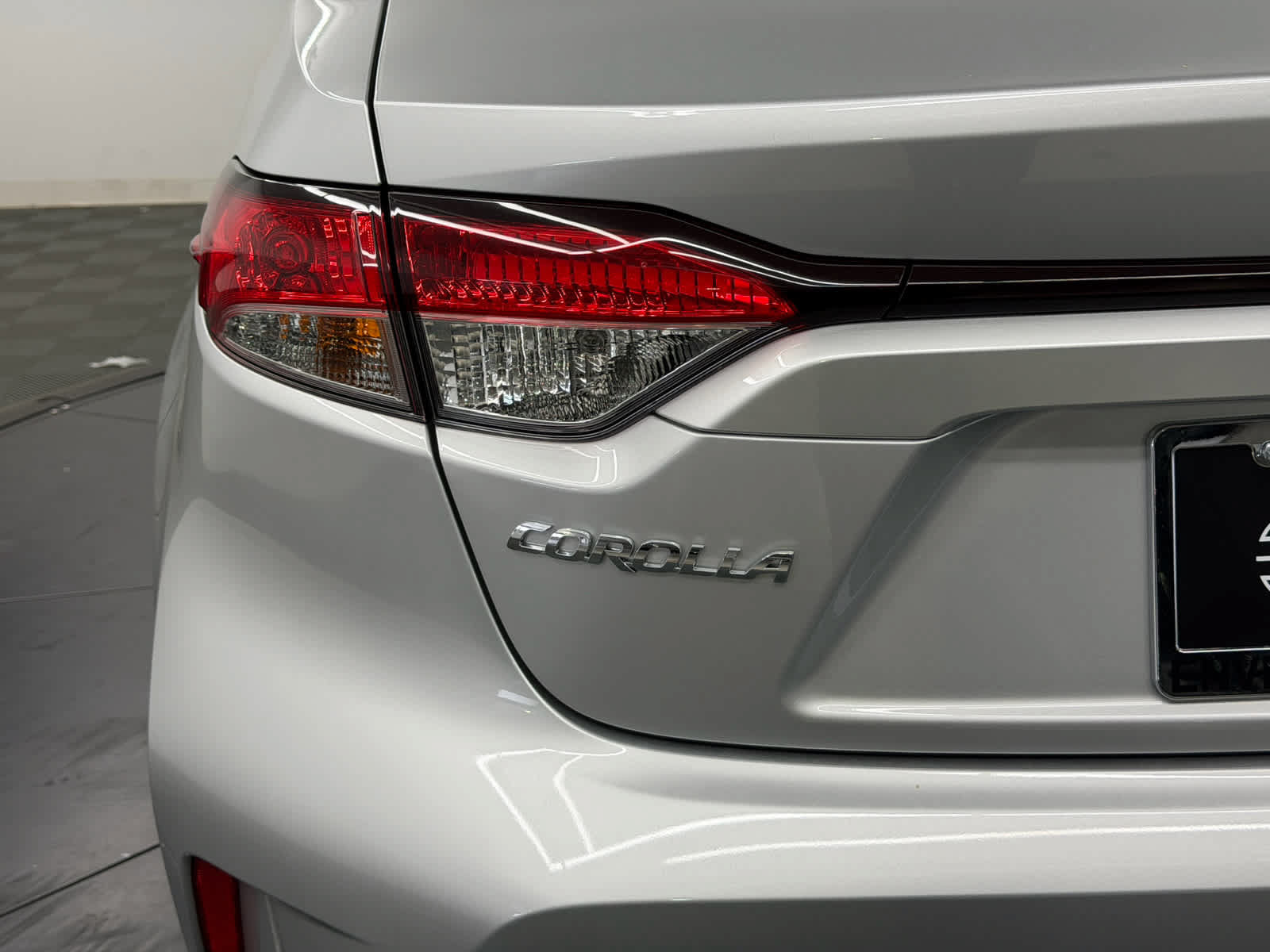 New 2027 Toyota Corolla LE w/ LE Premium Package FWD image 11