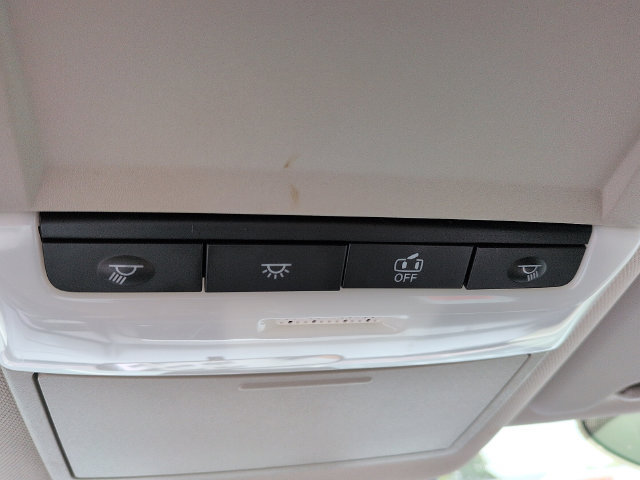 Used 2025 Nissan Rogue S FWD image 25