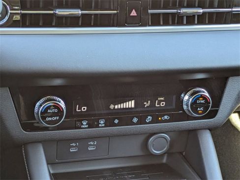 New 2025 Mitsubishi Outlander ES image 20