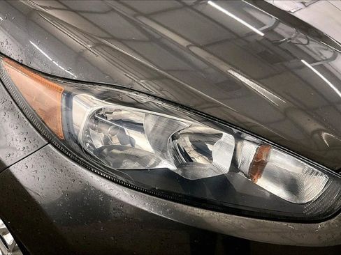 Used 2019 Ford Fiesta SE image 27