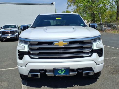 Certified 2023 Chevrolet Silverado 1500 High Country w/ High Country Premium Package AWD/4WD image 2