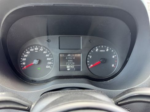 Used 2019 Mercedes-Benz Sprinter 144 image 7