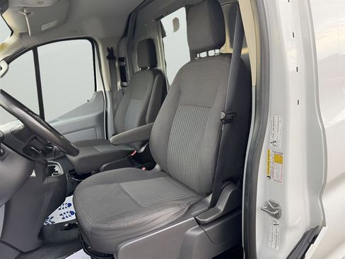 Used 2017 Ford Transit 250 130 Low Roof image 12