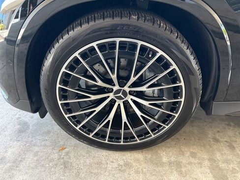 Used 2024 Mercedes-Benz GLC 43 AMG 4MATIC image 16