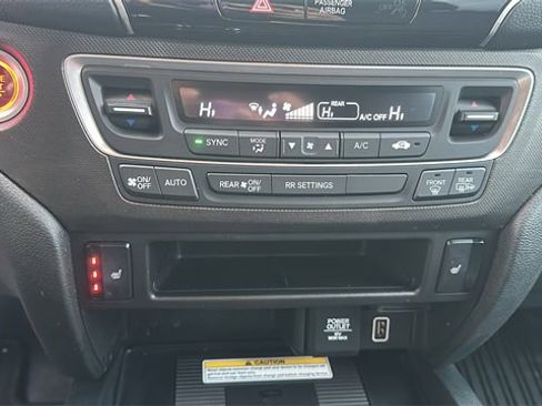 Used 2023 Honda Passport TrailSport image 14