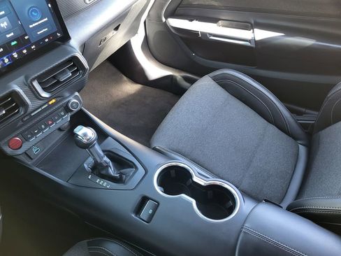 Used 2024 Ford Mustang EcoBoost image 15