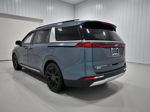 Used 2022 Kia Carnival SX Prestige FWD image 36