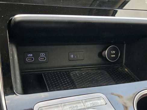 Used 2025 Genesis GV80 2.5T Standard AWD/4WD image 28