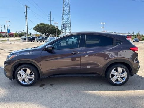 Used 2019 Honda HR-V EX image 2