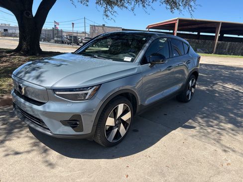 Used 2023 Volvo C40 P8 Recharge Ultimate image 1