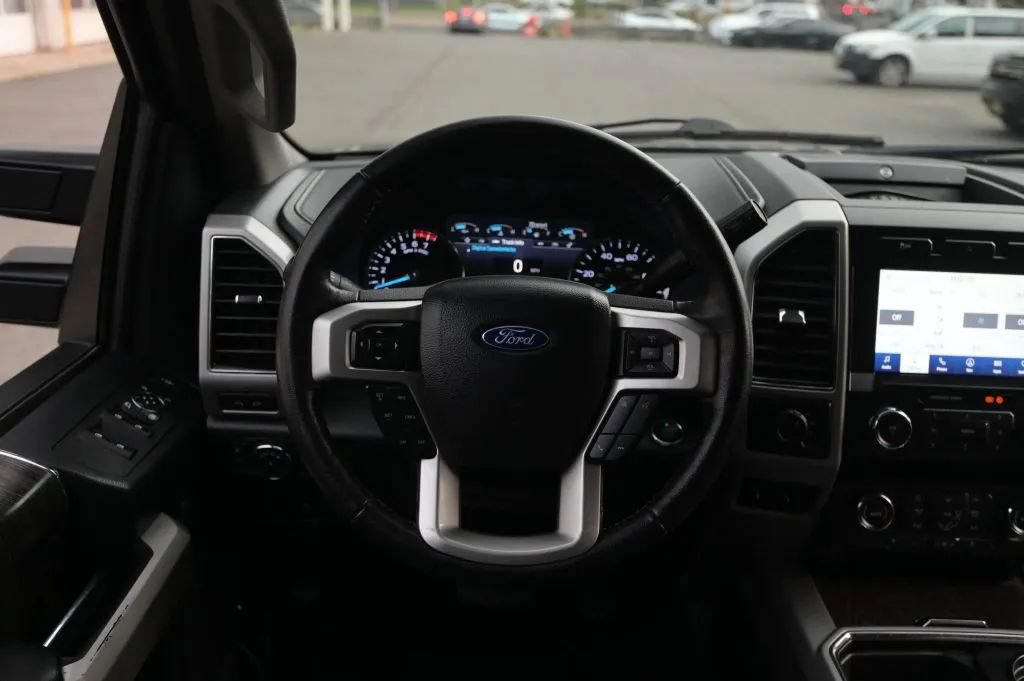 Used 2020 Ford F350 Lariat w/ Lariat Ultimate Package AWD/4WD image 41