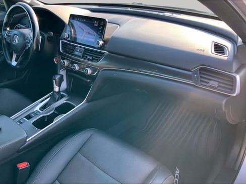 Used 2021 Honda Accord Sport image 18