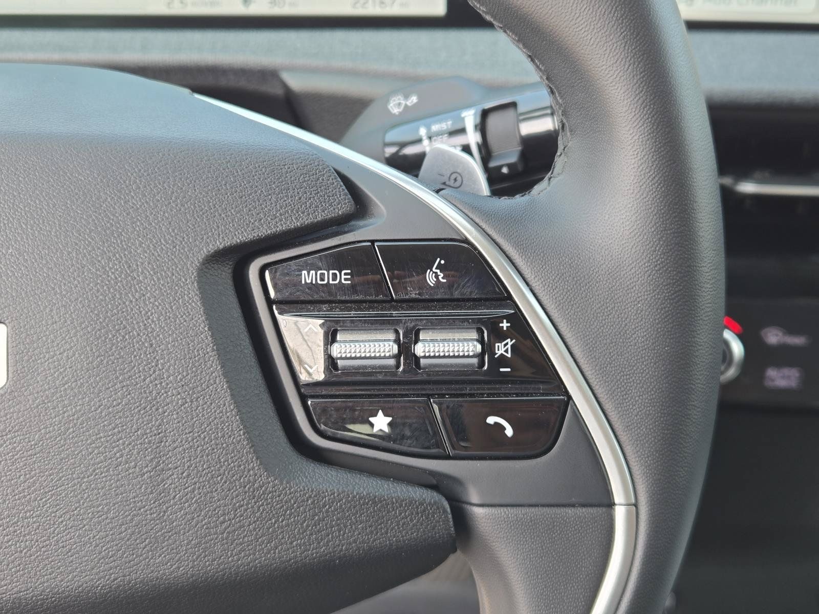 Used 2024 Kia EV6 Wind w/ Wind Technology Package RWD image 18