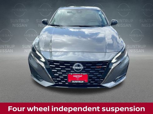 New 2025 Nissan Altima 2.5 SR w/ SR Premium Package image 20