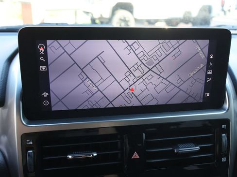 Used 2023 Lexus GX 460 Premium AWD/4WD image 34