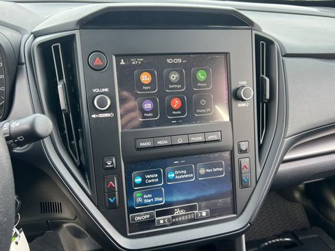 Certified 2025 Subaru Impreza 2.0i image 21