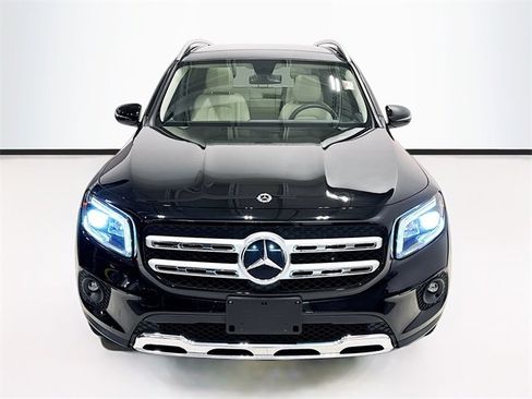 Certified 2021 Mercedes-Benz GLB 250 4MATIC image 2