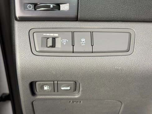 Used 2013 Hyundai Sonata Limited image 16