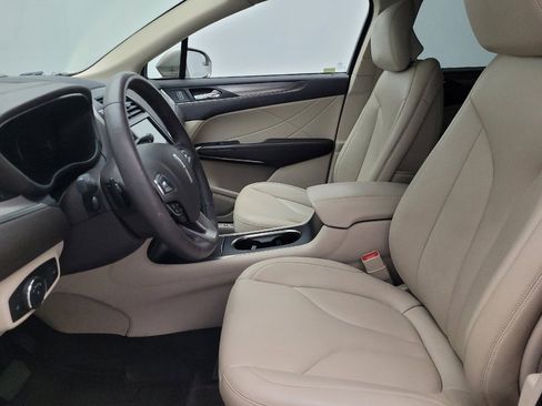 Used 2018 Lincoln MKC Premiere image 17