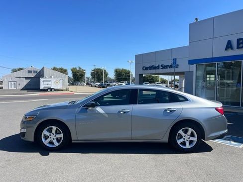 Used 2024 Chevrolet Malibu LT FWD image 11