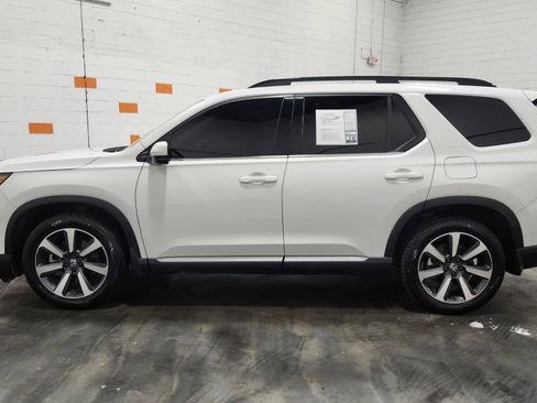 Used 2023 Honda Pilot Elite image 19