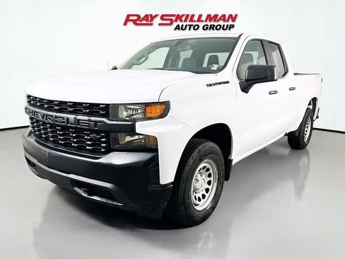 Used 2021 Chevrolet Silverado 1500 W/T w/ WT Value Package AWD/4WD image 3