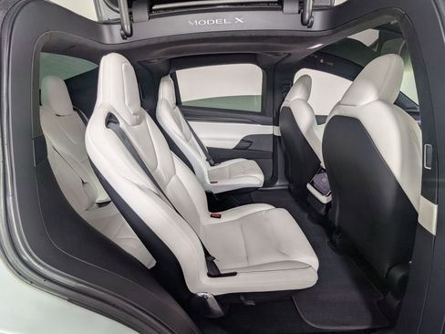 Used 2022 Tesla Model X Plaid image 33