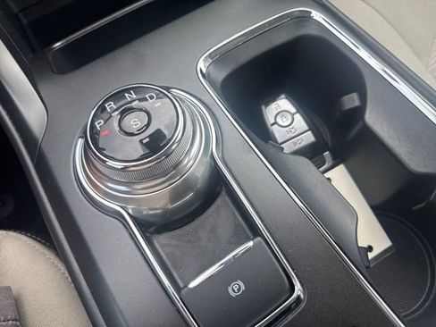 Used 2019 Ford Fusion SE w/ Equipment Group 151A image 29