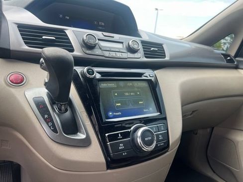 Used 2014 Honda Odyssey EX image 16