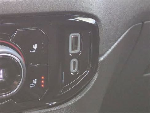 Used 2024 Chevrolet Silverado 1500 LT Trail Boss w/ Protection Package image 30