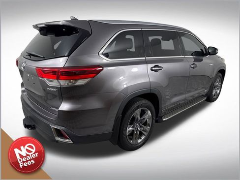 Used 2019 Toyota Highlander Limited Platinum AWD/4WD image 3