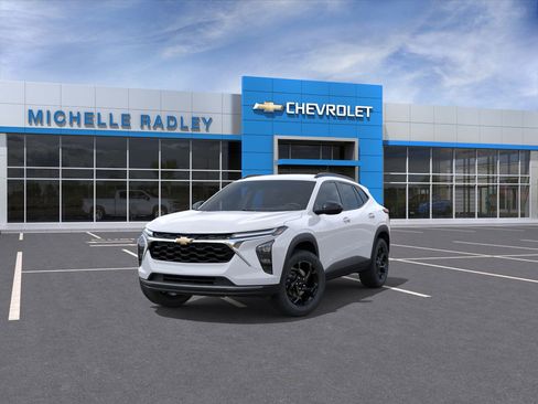 New 2026 Chevrolet Trax LT image 8