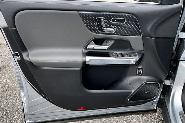 Certified 2025 Mercedes-Benz EQB 250+ image 17
