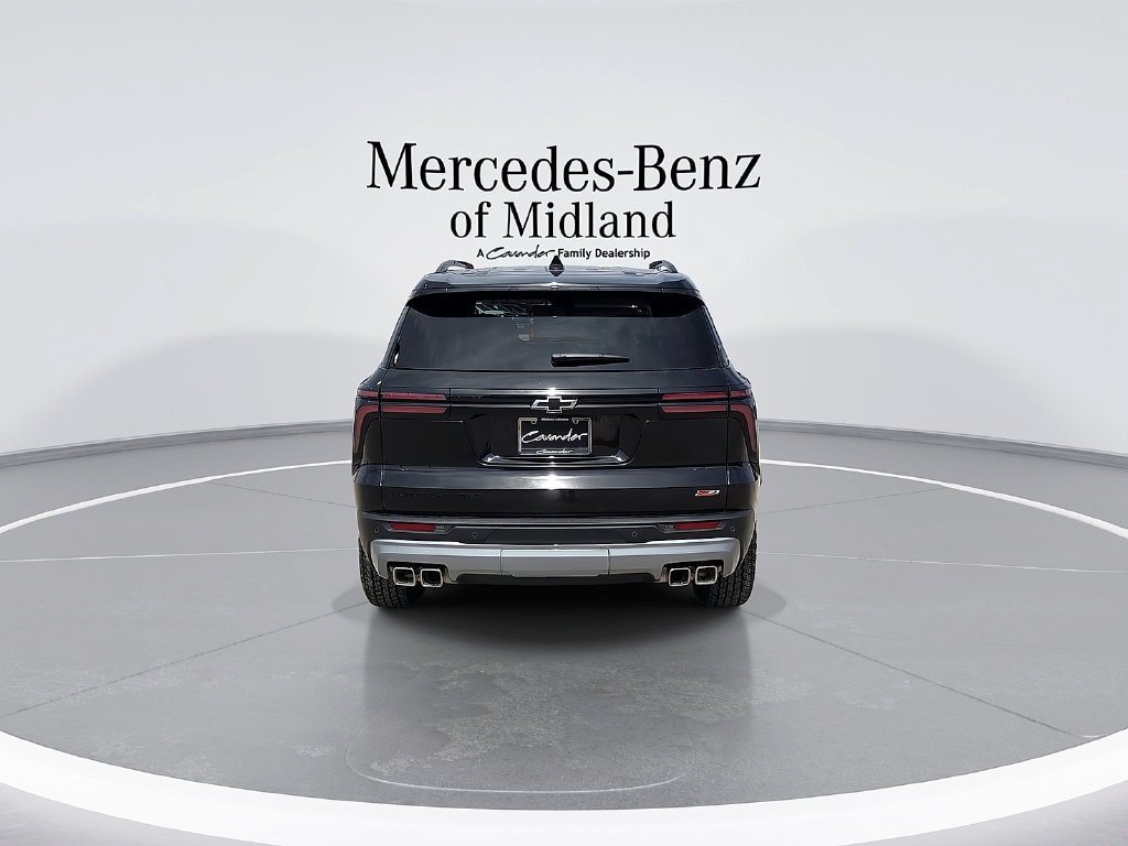Used 2026 Chevrolet Traverse Z71 AWD/4WD image 7