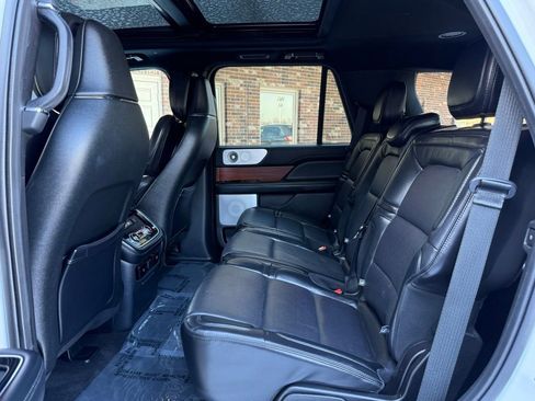 Used 2019 Lincoln Navigator Reserve w/ Cargo Package image 13