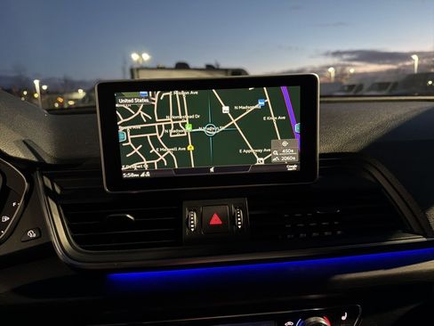 Used 2018 Audi Q5 Prestige w/ Prestige Package image 18